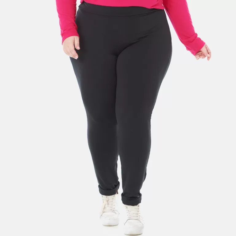 Calça Legging Lisa Plus Size Feminina de Suplex 1