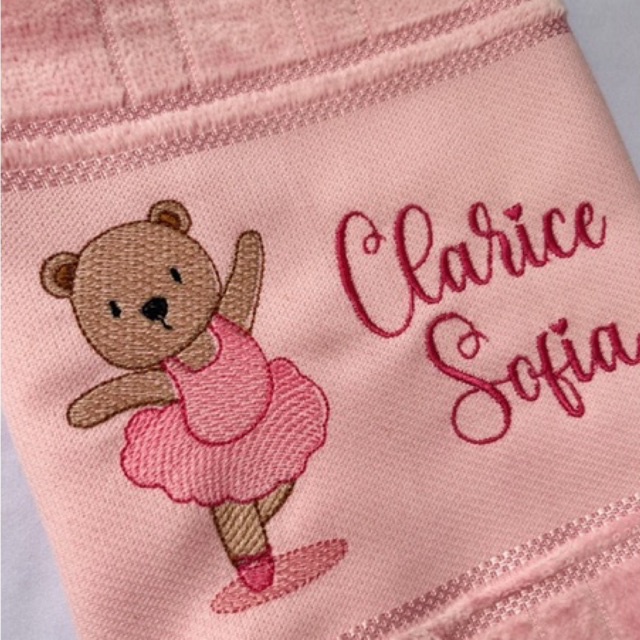 Toalha Bordada Personalizada Com Nome Ursa Ursinha