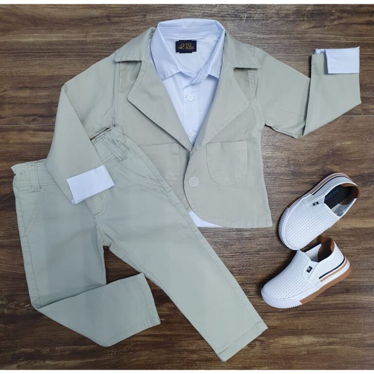Blazer Nude com Camisa Branca e Calça Nude Infant