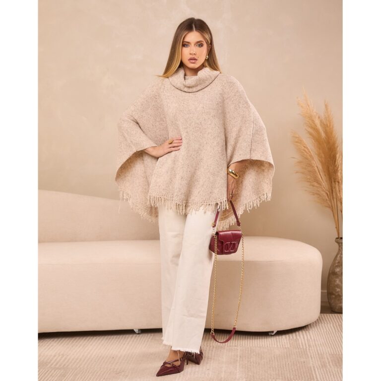 Poncho Feminino Tricô Mousse Franjas na Barra Gol