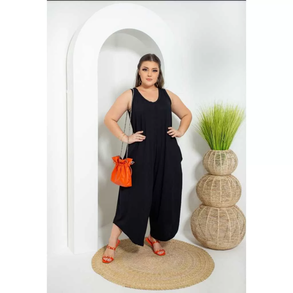 Macacão Pantacourt Soltinho com Bolsos em Viscolycra  Conforto e Estilo Diário para Tamanhos 40 ao
