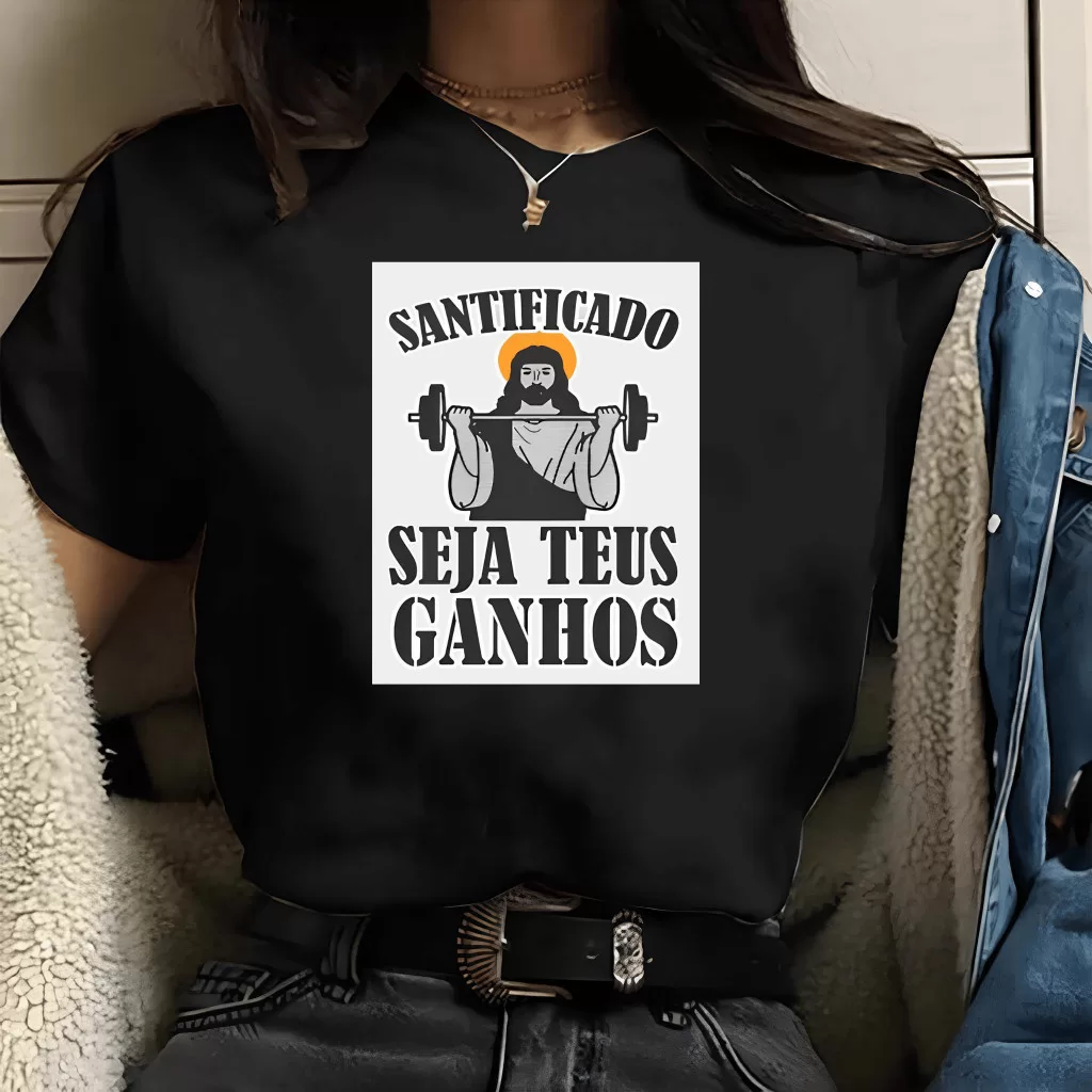 Camiseta Meme Maromba | Santificado Seja Teus Ganhos – preta