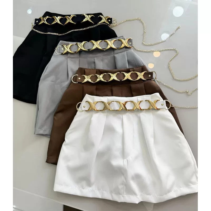 Short Saia em Alfaiataria com Cinto Dourado