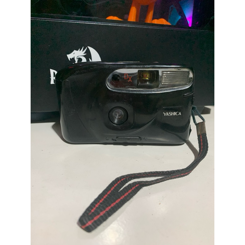 Câmera Yashica