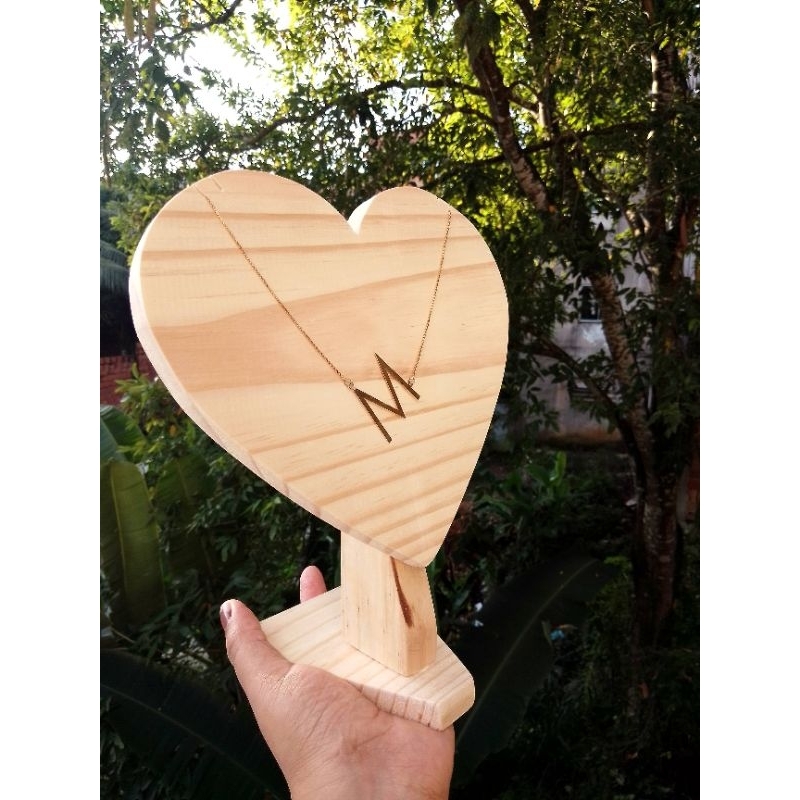 Busto em formato de coração