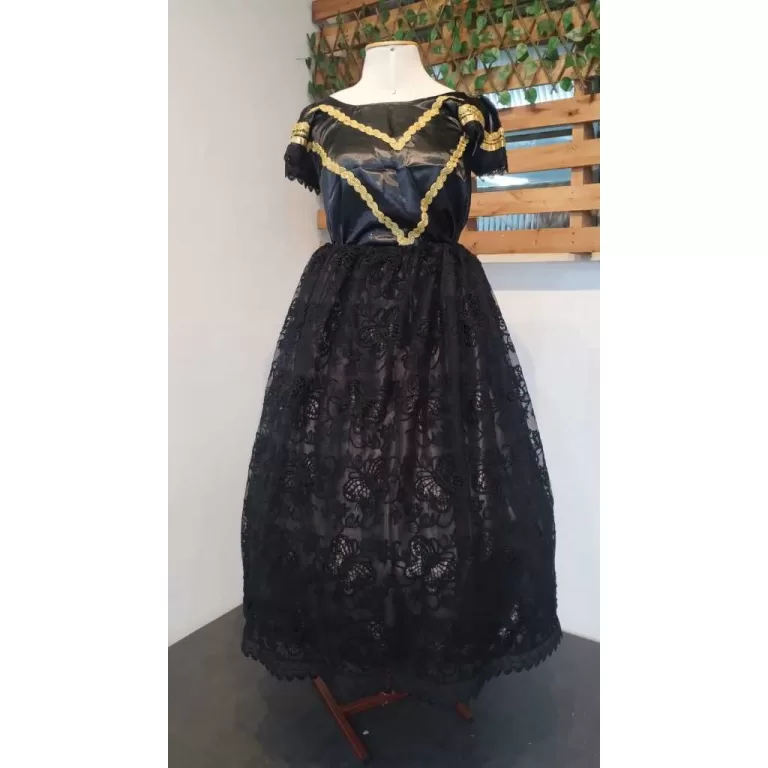 Conjunto Saia + Pano da cabeça preto rendados GJ1
