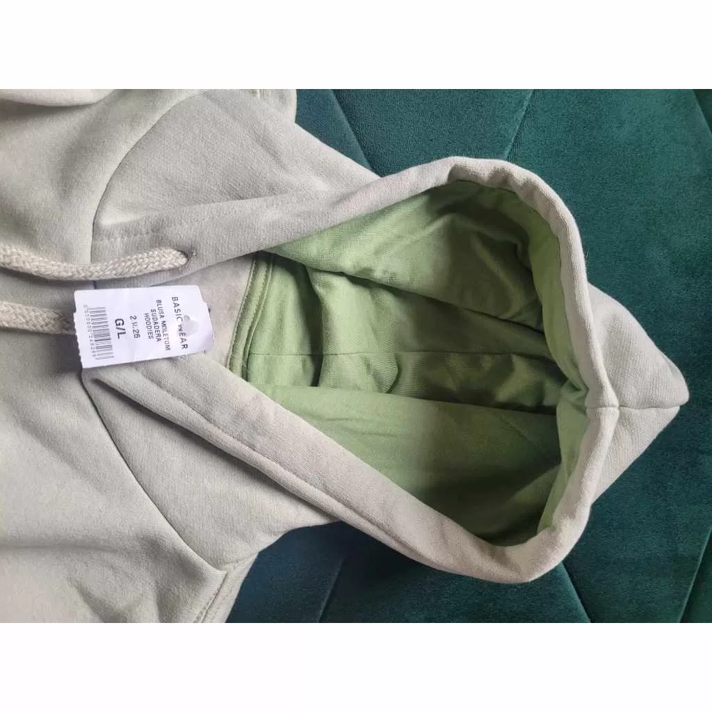 blusão moletom capuz bem quentinho P