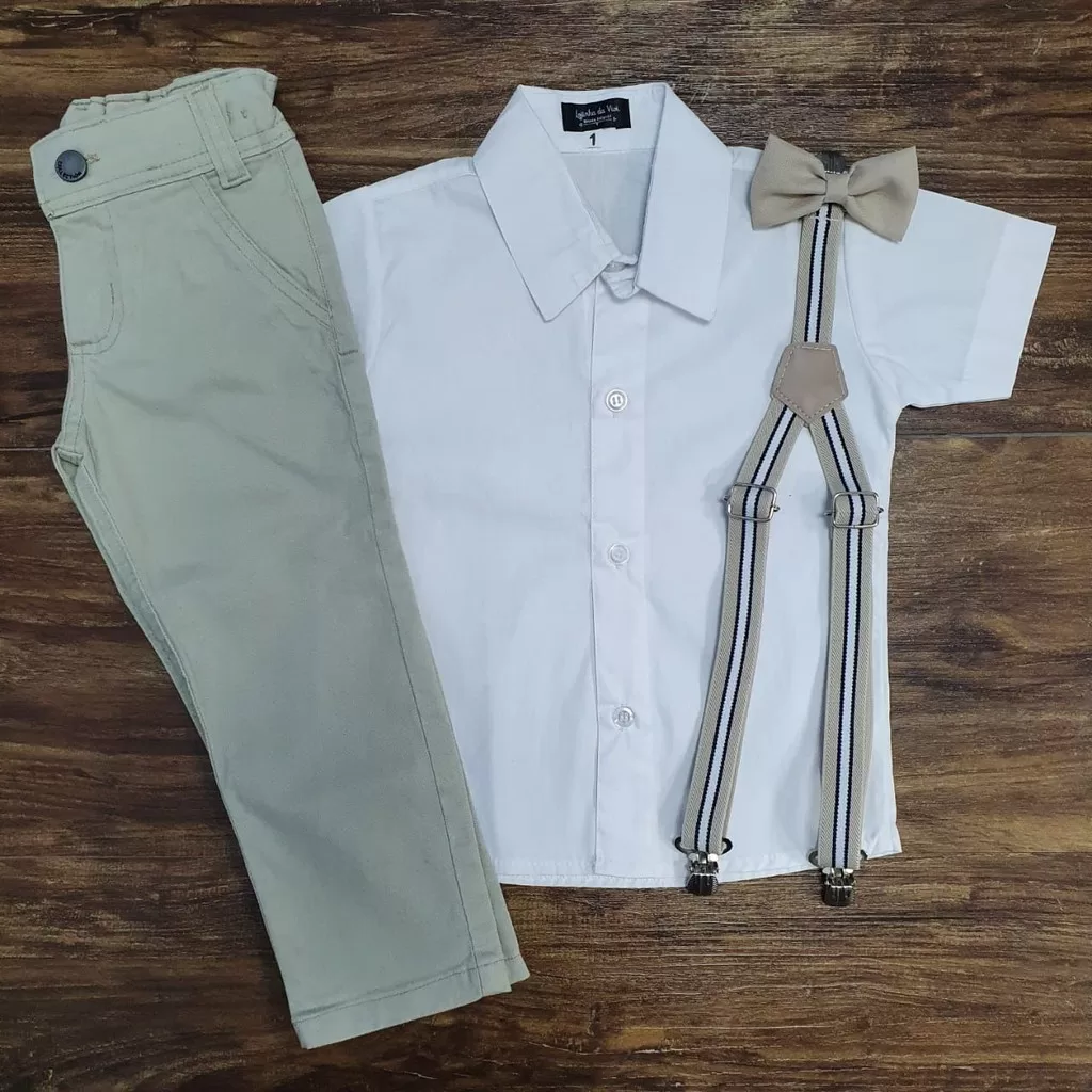 Calça Bege com Suspensório e Camisa Branca com Gravata – Roupa Batizado