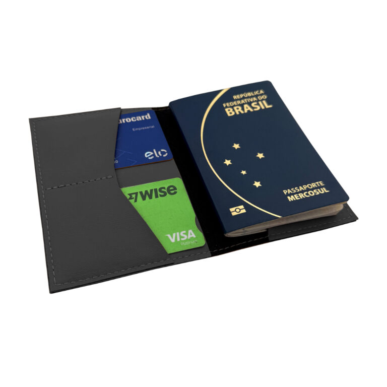 Capa para Passaporte em Couro Sintético Premium C