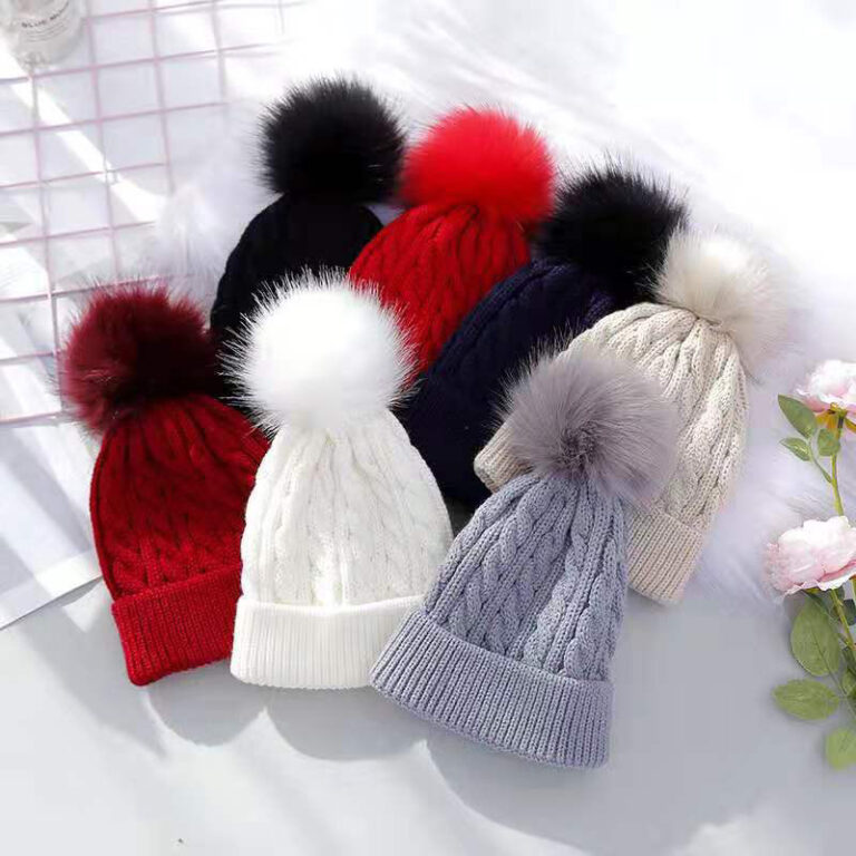 Gorro Feminino De Inverno Com Pompom TOUCA DE LÃ 