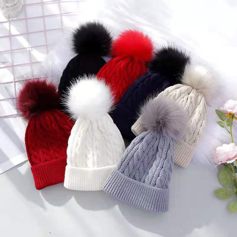 Gorro Feminino De Inverno Com Pompom TOUCA DE LÃ OTIMA PARA USAR NO FRIO