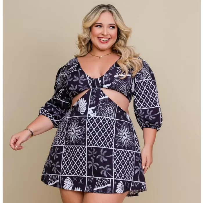 Macaquinho Vestido  Curto Plus Size Manga Macacão