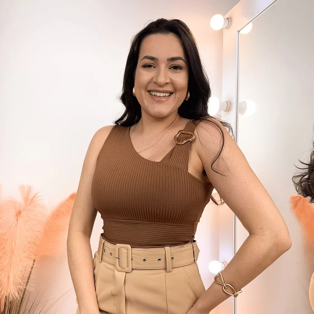 Blusa Cropped Fivela Canelado Feminino Moderno Tendencia Elegante Casual Assimetrico