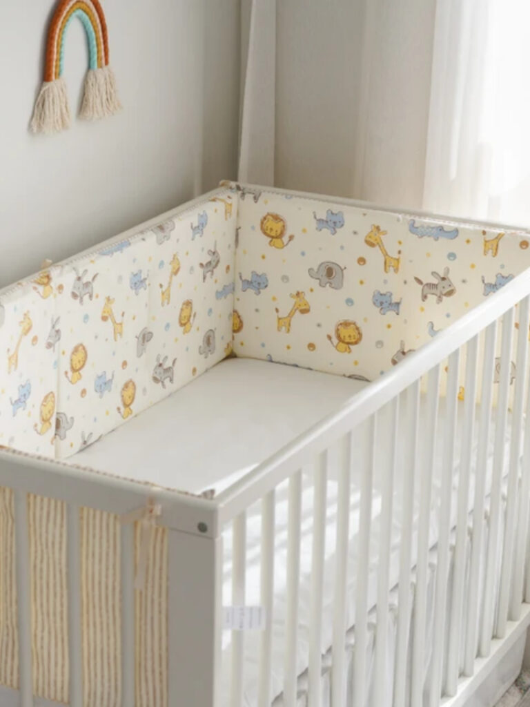 Protetor Acolchoado para Berço – Garanta Noites de Sono Seguras para Seu Bebê