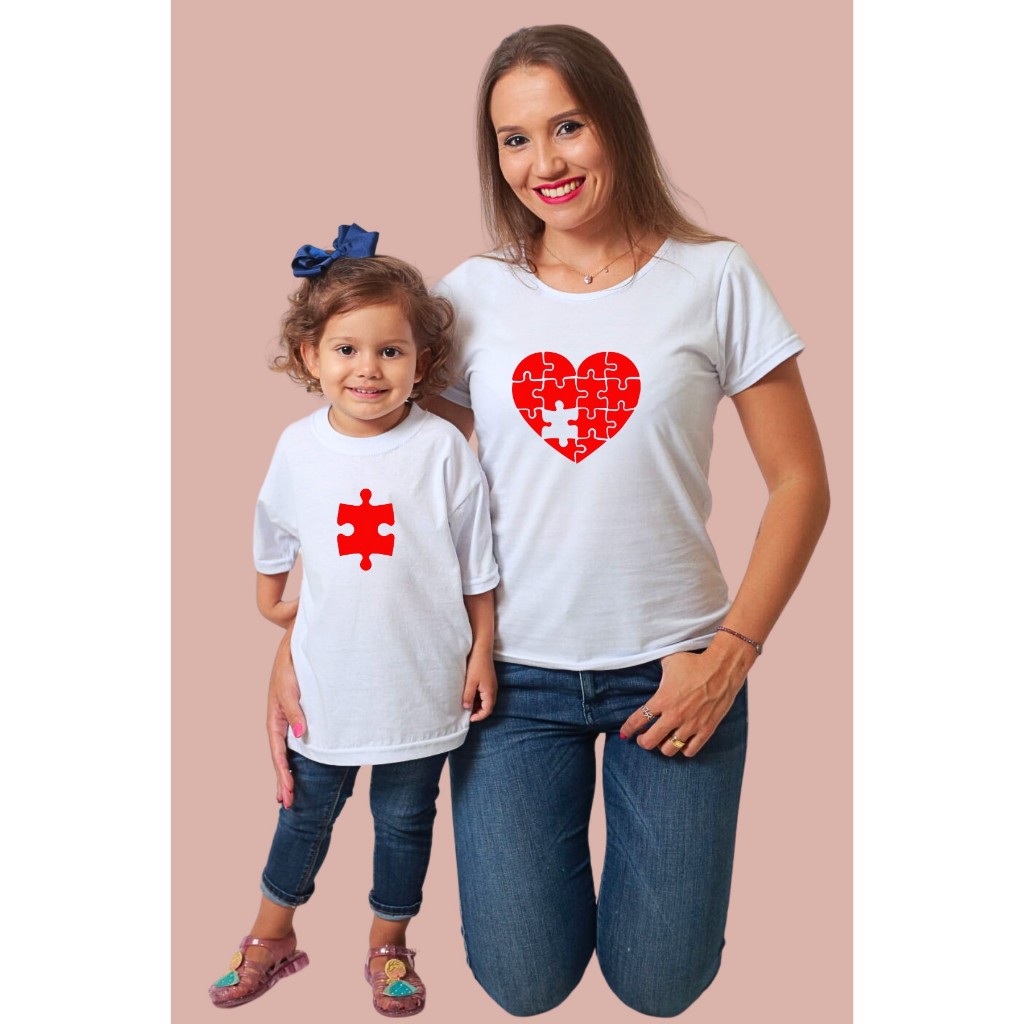 Kit Tal Mãe Tal Filho Filha Coração com 2 Camisetas Combinando Iguais.
