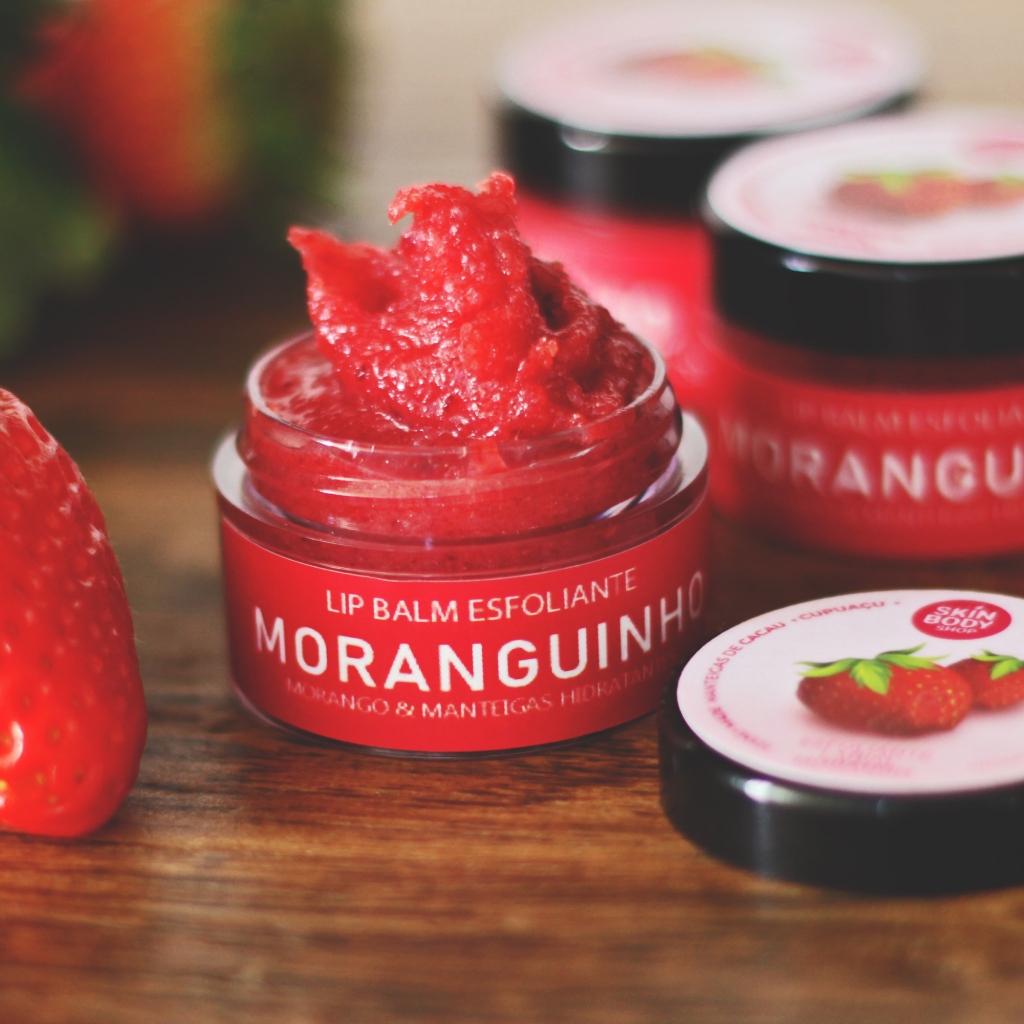 Esfoliante Labial Morango Lip Scrub com Ácido Hialurônico – 15g