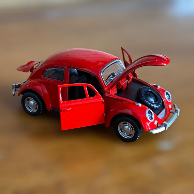 Miniatura Volkswagen Fusca em Metal 3 Cores  Um Cl