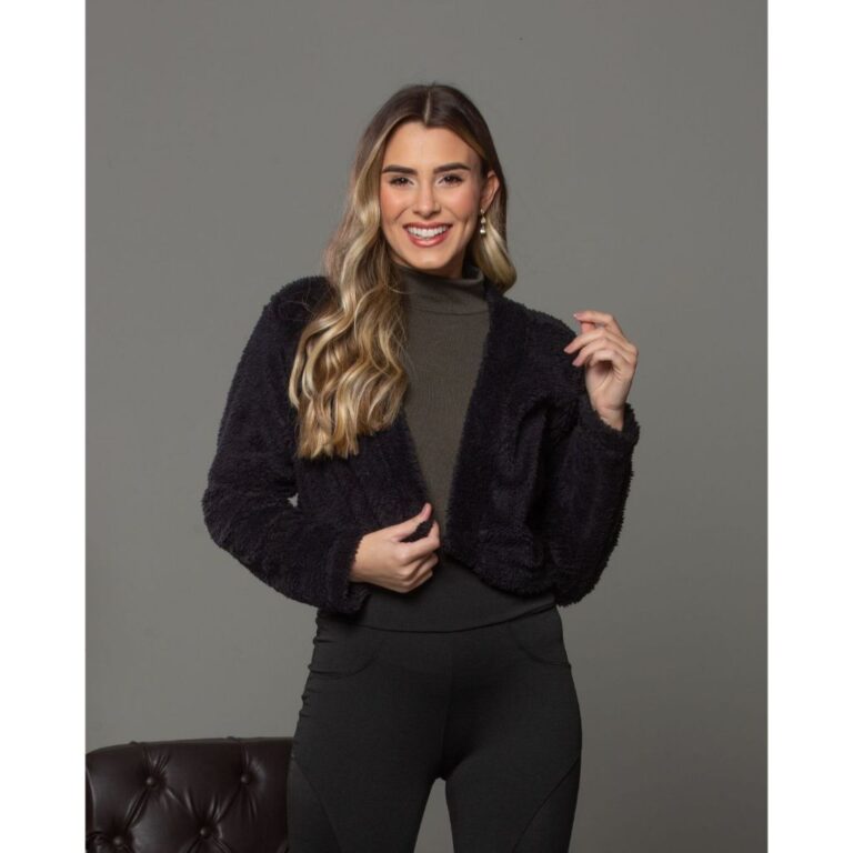 Casaco Cropped Teddy 996 Preto