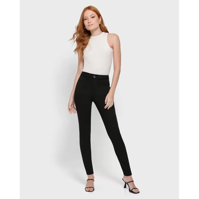 Calça Feminina Super Skinny Em Sarja Com Elastano