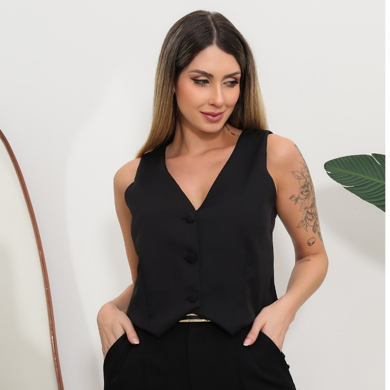 Colete Curto Feminino Forrado Alfaiataria C/ 3 Bot