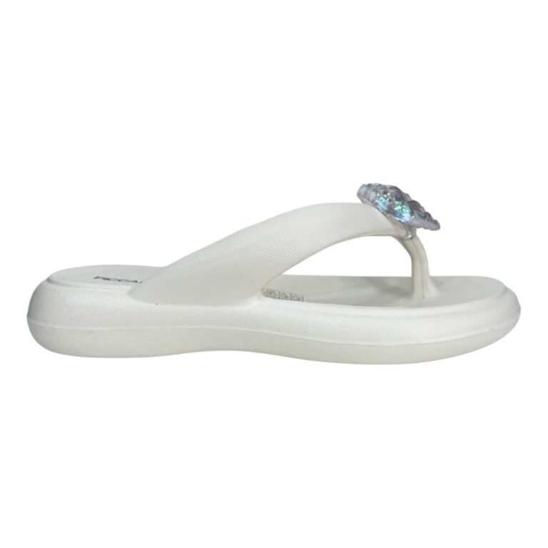Chinelo Marshmallow Piccadilly Com Boton Coração