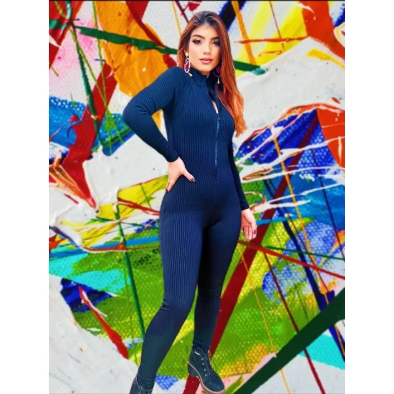 Macacão Virgínia Macacão Gringo em suplex canelado manga comprida justo  com zíper