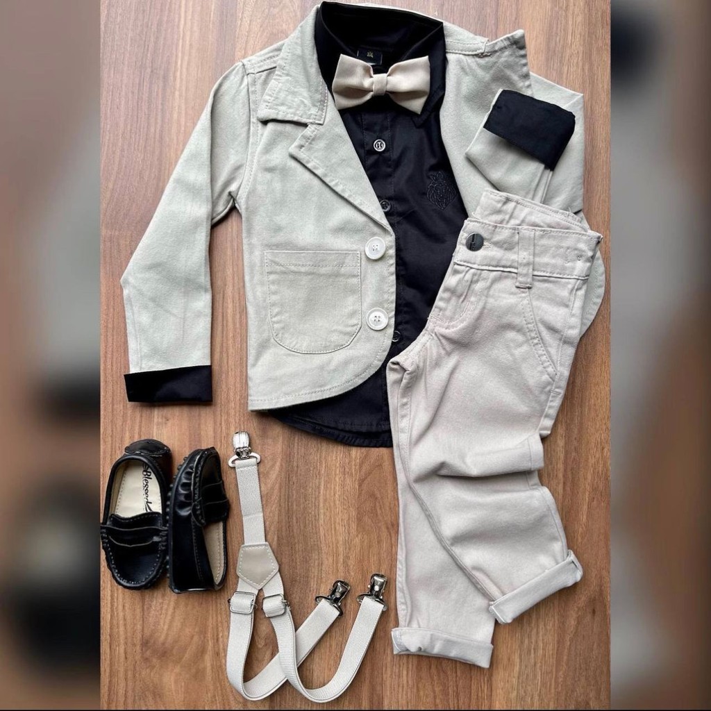 Blazer Nude com Camisa Preta e Calça Nude Infantil