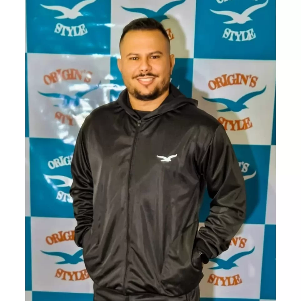 Jaqueta Jogger Chimpa Com Bolsos Ziper Touca Cordão