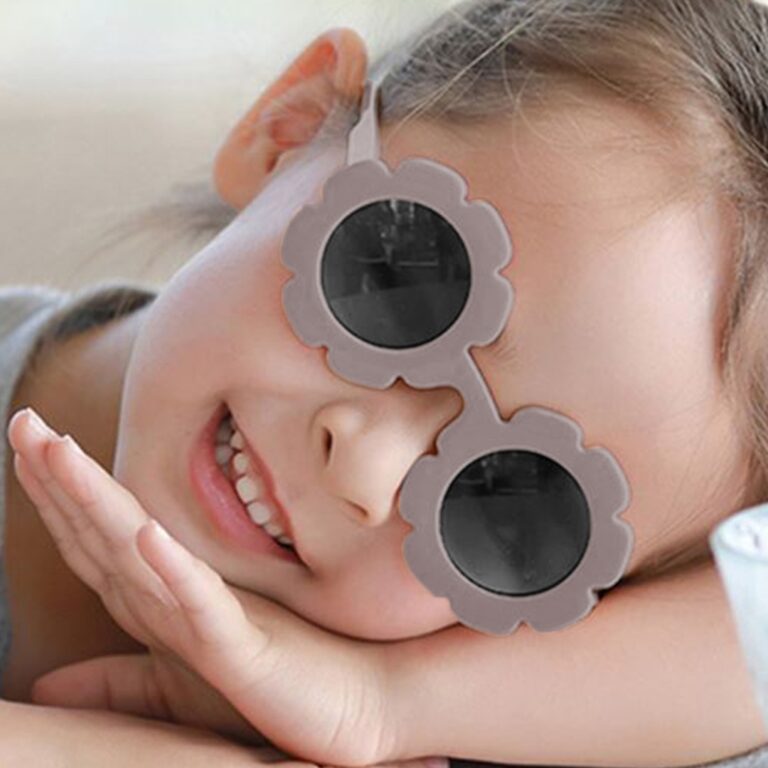 Óculos De Sol Infantil Flor Criança 4 a 12 anos 