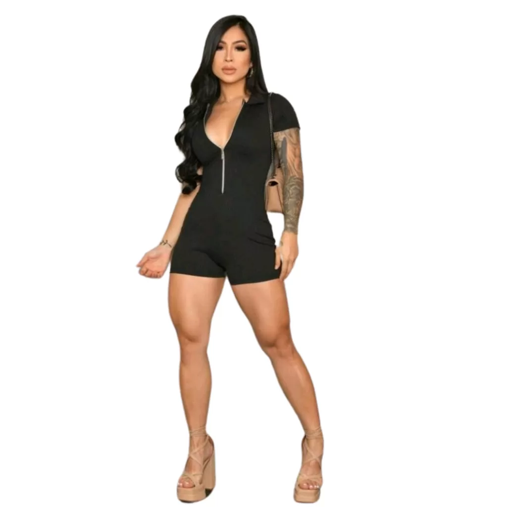 Jardineira Shorts Fitness Canelada  Conforto e Estilo para Academia e Dia a Dia