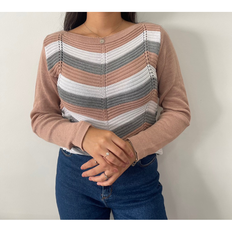 Blusa de Tricot Feminina Três Cores com Detalhes na Barra