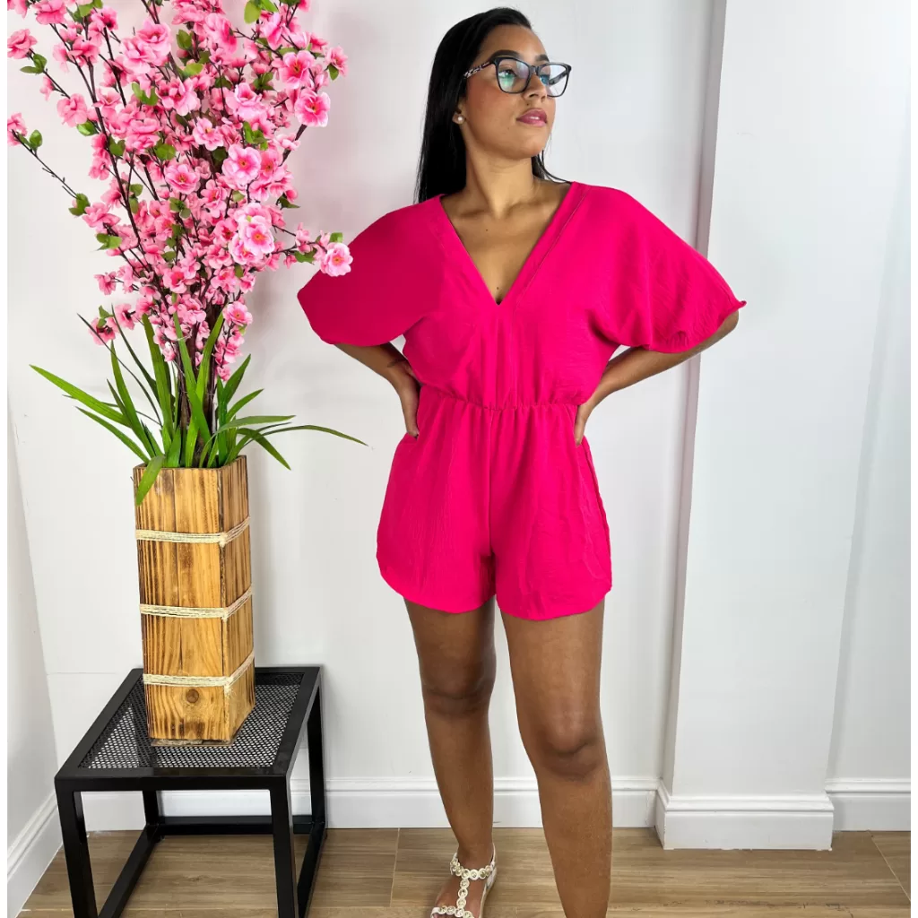 Macaquinho Curto Feminino em Tecido Duna Respirável Tendência Moda Verão