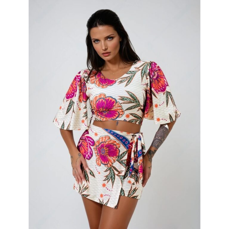 Conjunto Estampado Floral Vibrante  Cropped Manga 