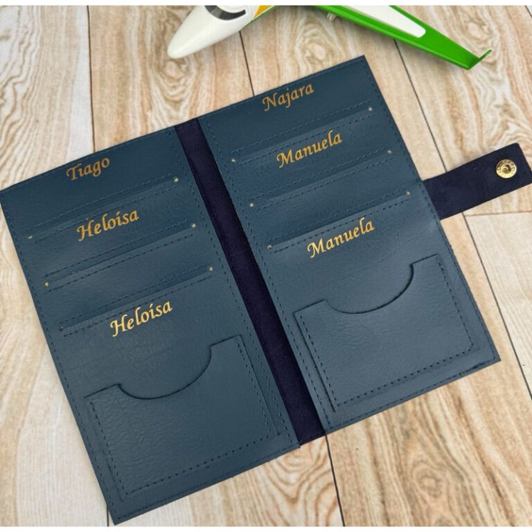 Capa Porta Passaporte Família para 4 ou 6 Passapo