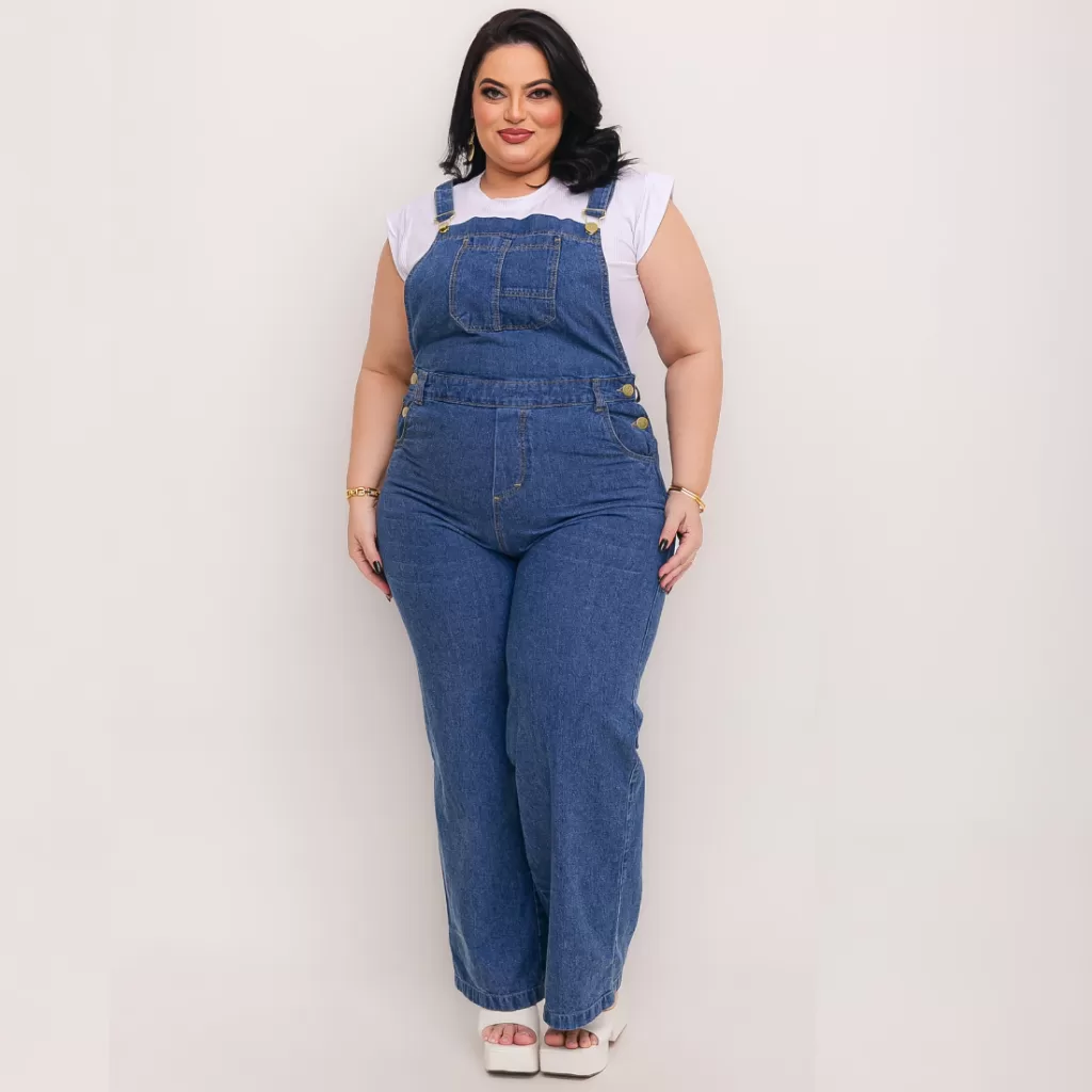 Jardineira Calça Jeans Plus Size Cintura Alta Pantalona