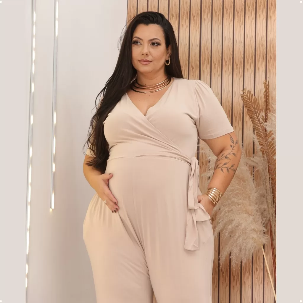 Macacão de Amamentar Comprido Plus Size