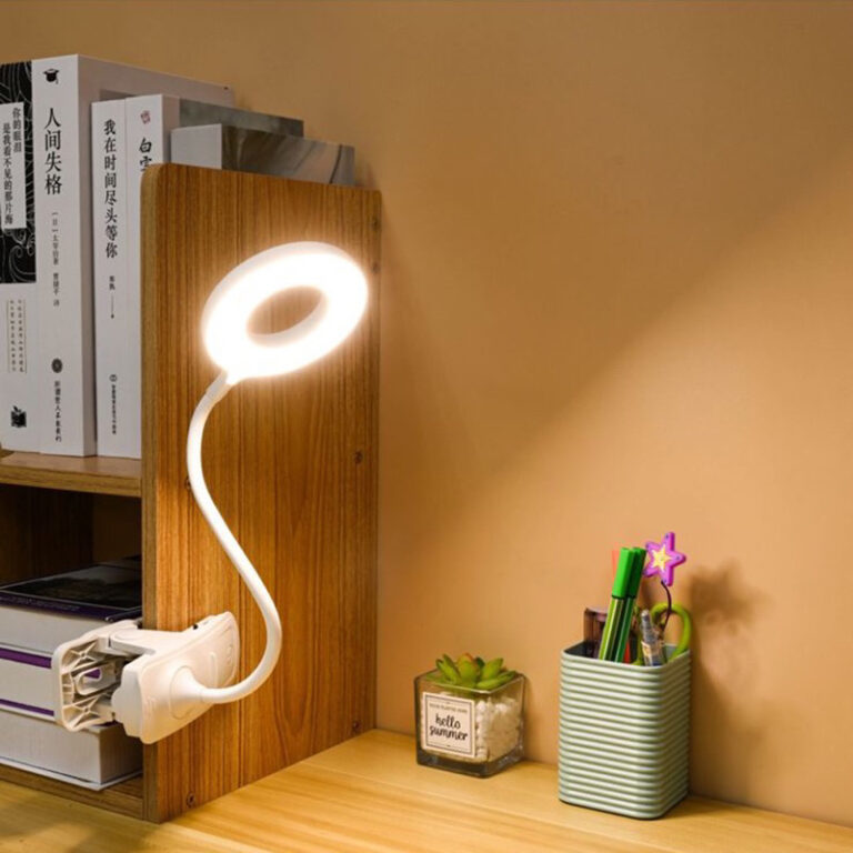 Luminária de Mesa Flexível com Clip para Leitura