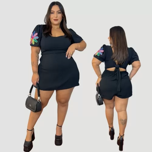 Macaquinho Vestido Manga Bordada Plus Size Short-S