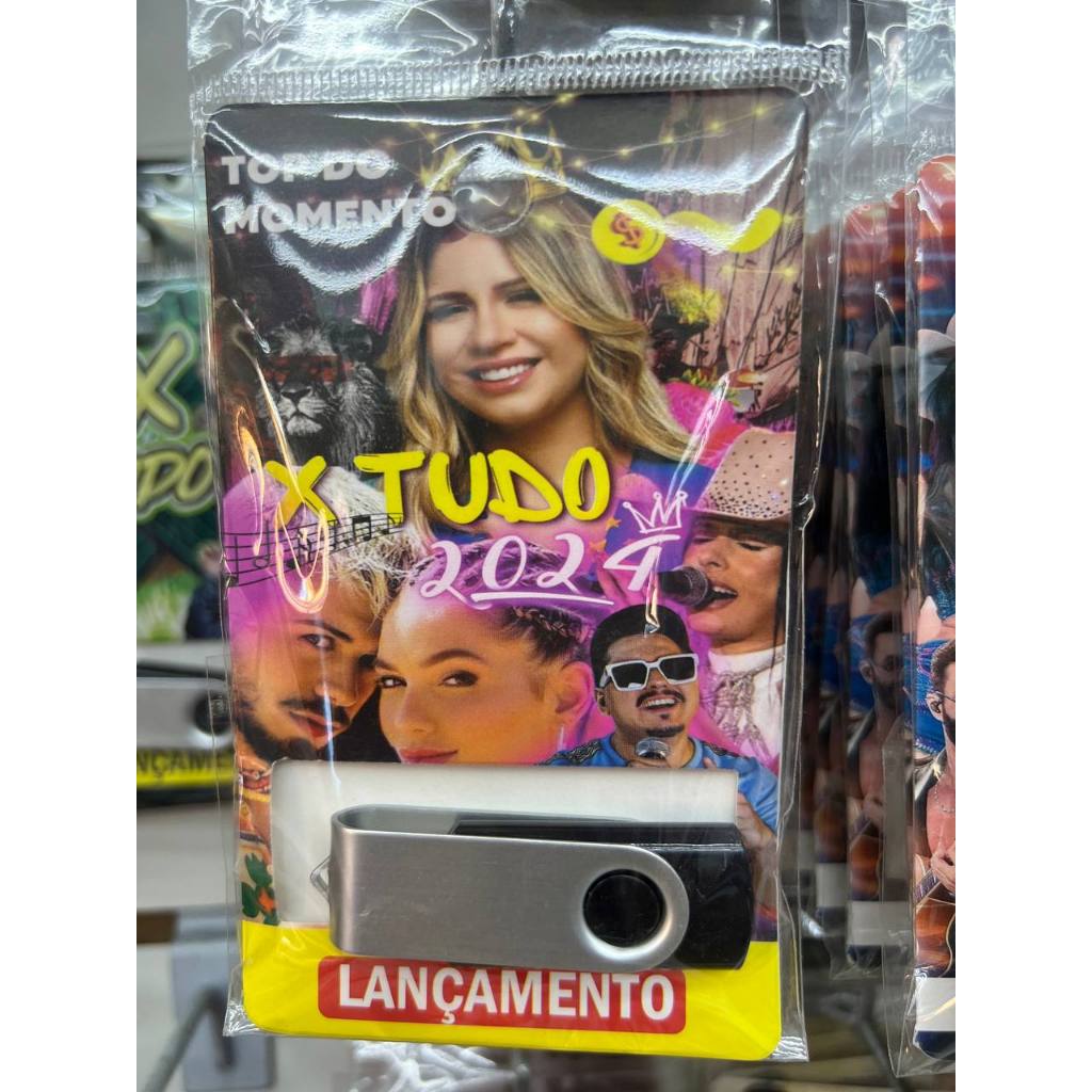 Pendrive K-Pop BTS, BLACKPINK, EXO e muito mais Pen Drive USB 2.0 Metálico com Chaveiro Resistente