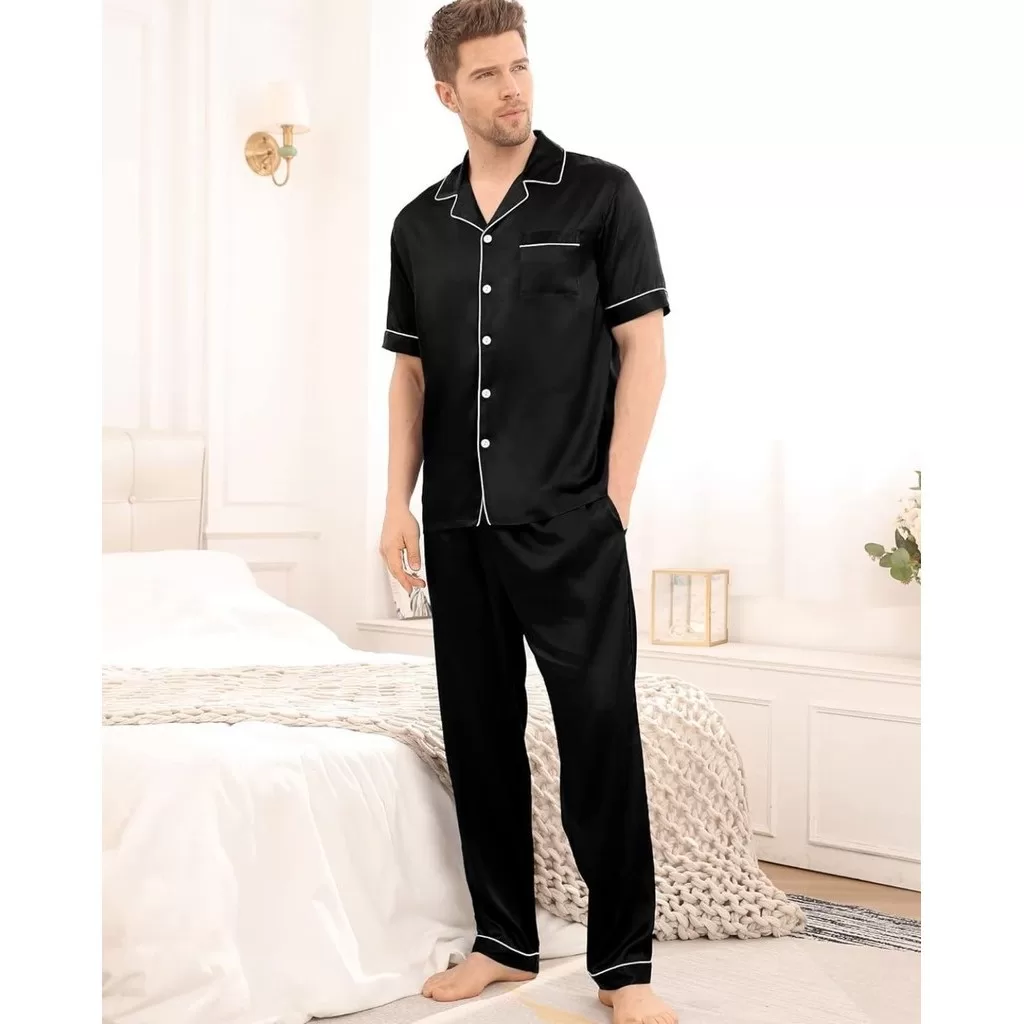 Pijama Americano Masculino Cetim de Seda Calça e Camisa Manga Curta com bolso e botões Preto