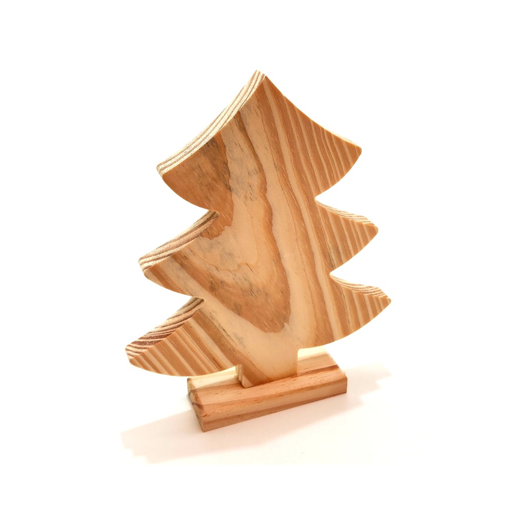 Árvore de Natal em Madeira Pinus 1  Decoração Natalina Rústica para Casa ou Eventos