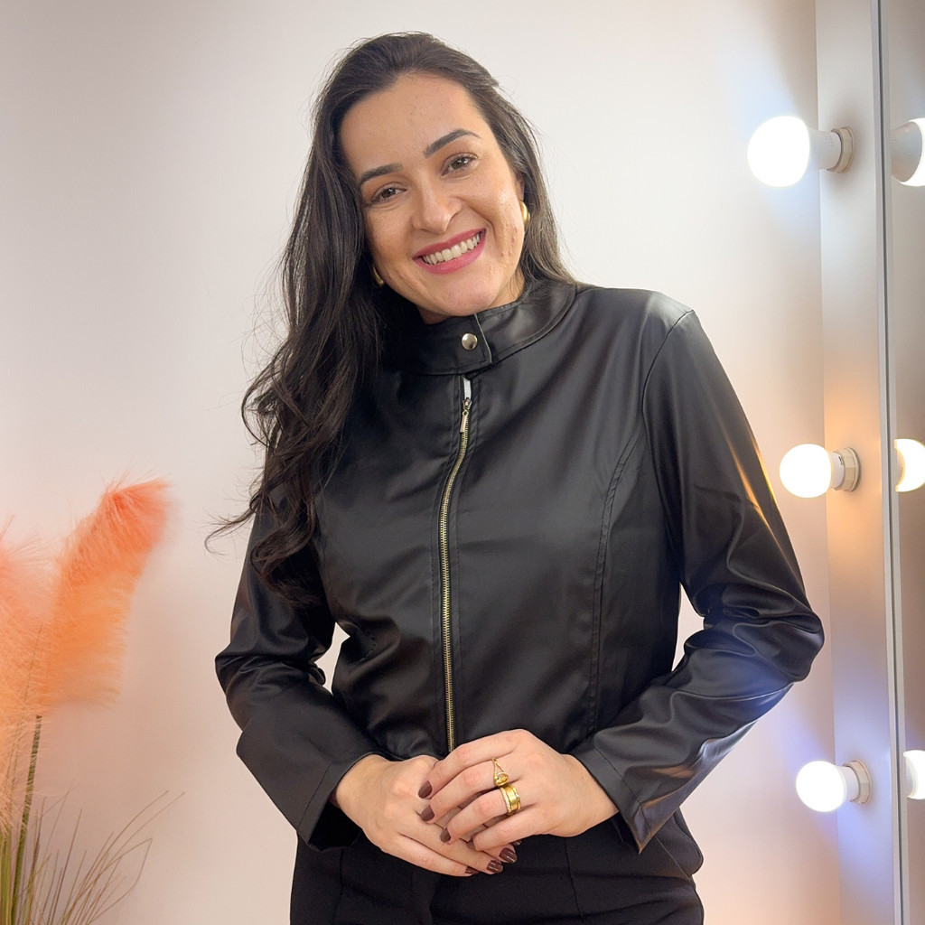 Jaqueta de Courinho Feminina Ziper Couro Sintetico Gola Padre Courino Tendencia Moto Corta Vento