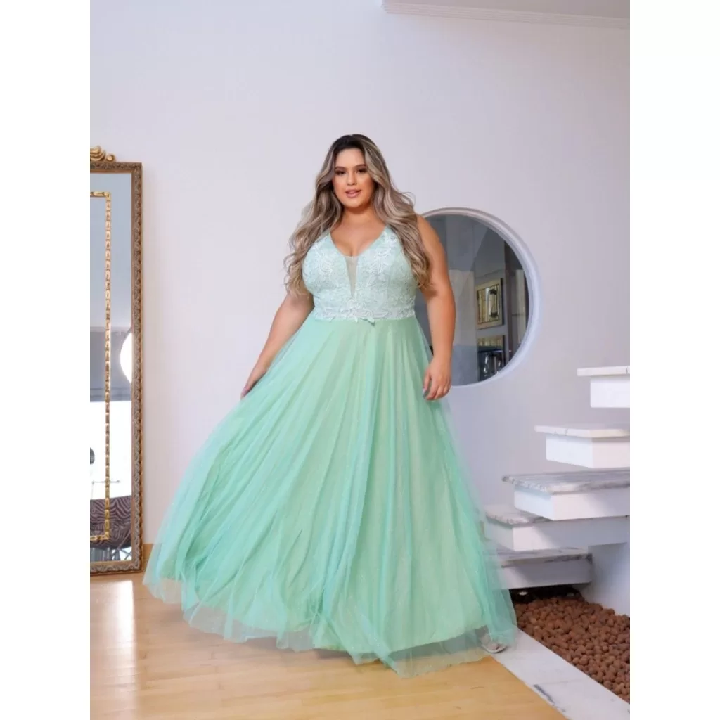 Vestido Longo de Festa e Formatura Plus Size Regata de Renda com Gripir