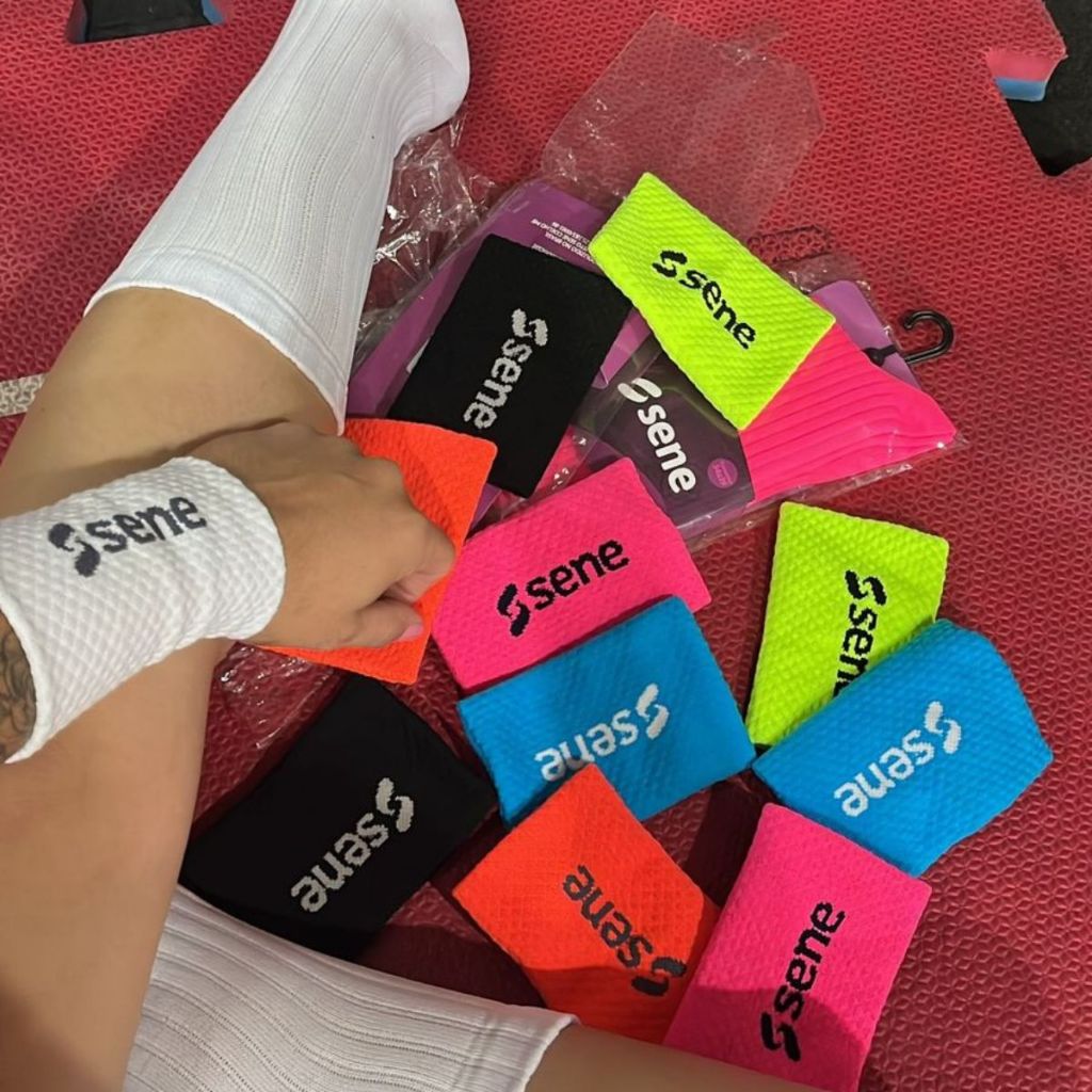 Munhequeira De Pulso Seca Suor  Esportiva Futebol Beach Tenis Crossfit