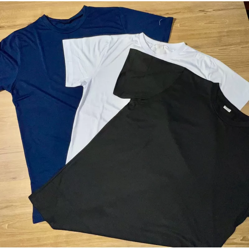 Camiseta Masculina Lisa Meia Malha Antipilling Confortável