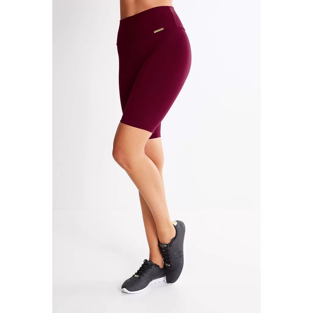 Bermuda Feminina Lisa Bordô Suplex Moda Fitness Ciclista Não Transparente Cintura Alta Plus Size Aca