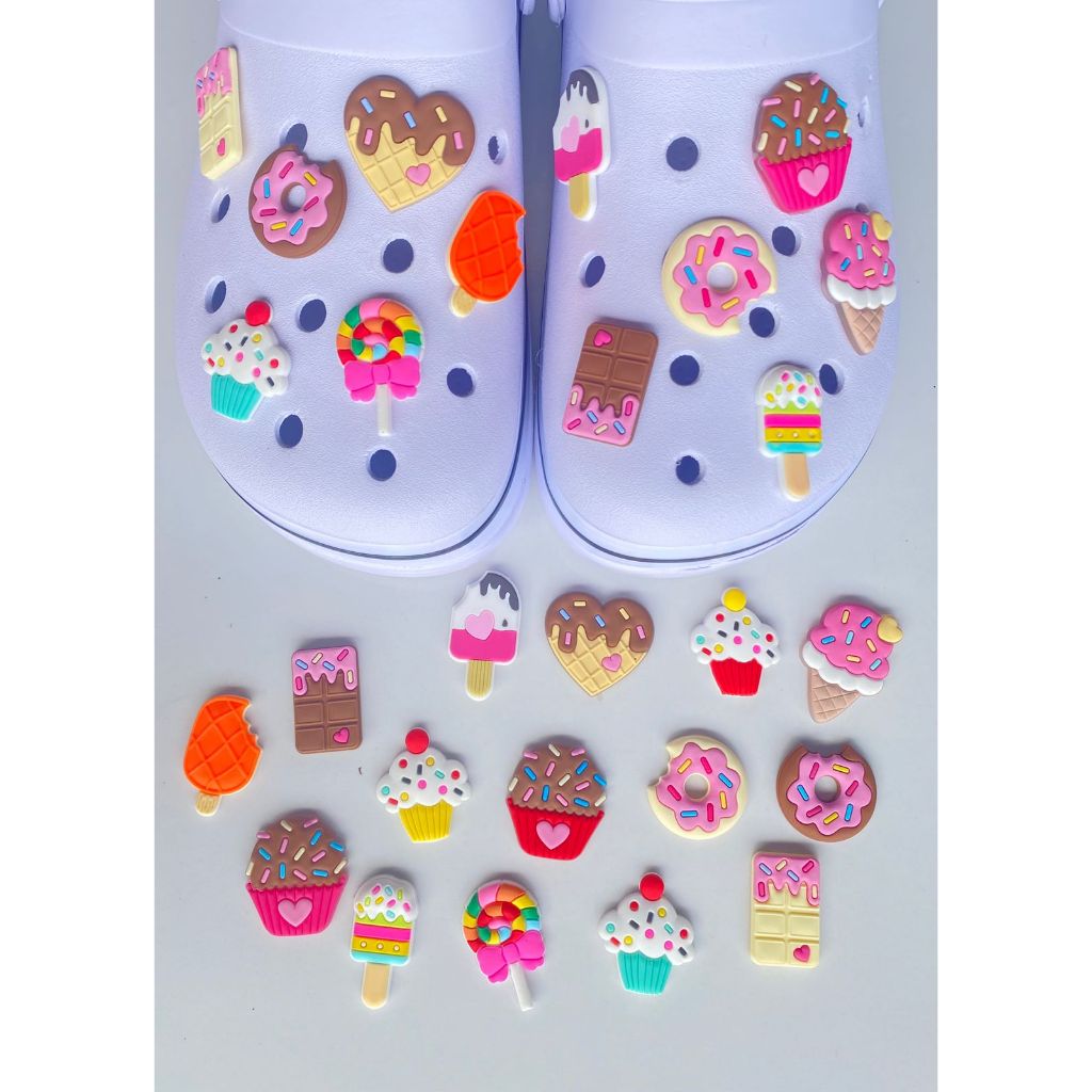 04 a 10 Pins/Bottons Emborrachados Para Babuche – Doces