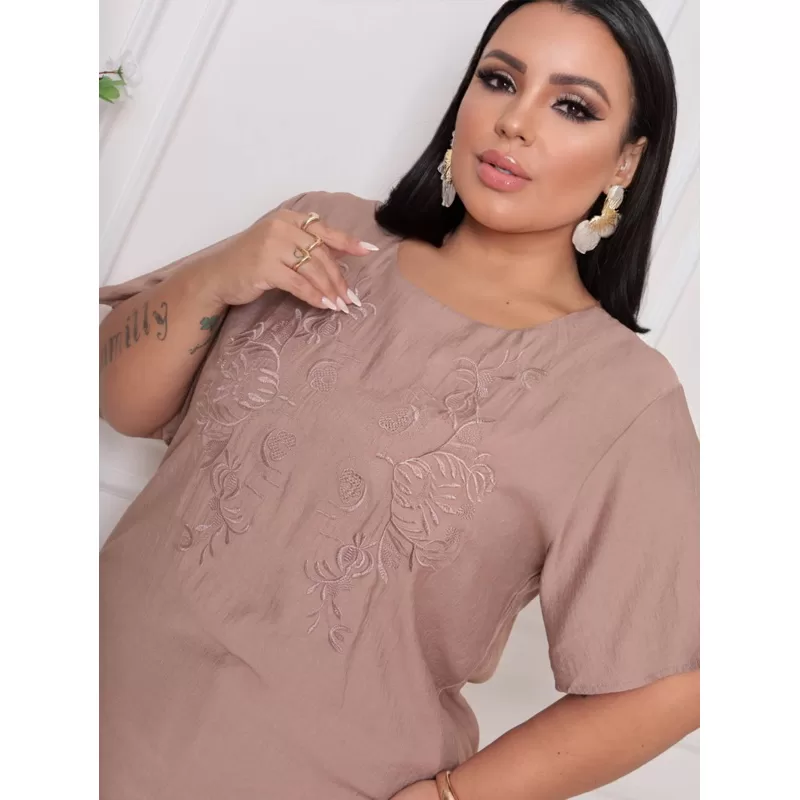 Blusa Plus Size com Bordado Floral – Tamanhos G1 ao G4
