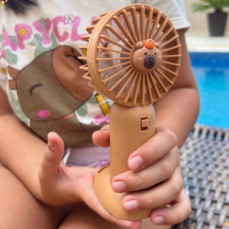 Mini Ventilador Portatil USB Capivara Com Suporte 