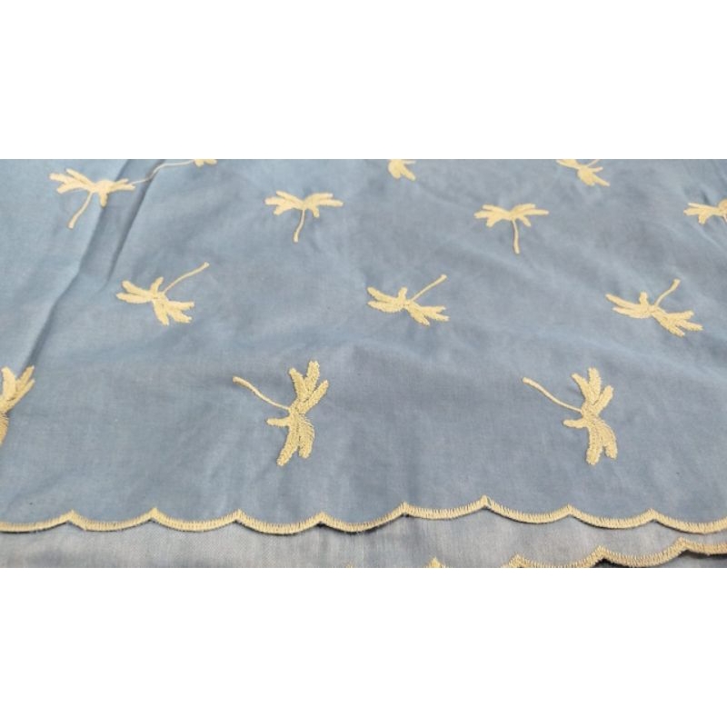 tecido jeans Denin leve bordado 1 metro x 1,50 de largura
